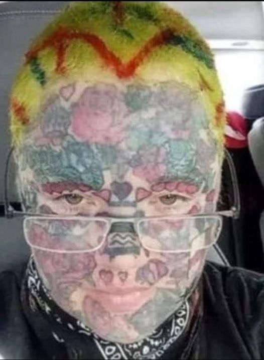 Mom with over 800 tattoos called a ‘freak’ struggles to secure job as businesses won’t hire her. But wait till you see how she looked before…