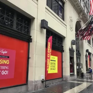 America’s oldest department store is closing all it’s stores after 200 years… See it below
