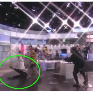 Audience stunned after Joy Behar takes a tumble on ‘The View’… See it below👇🏻